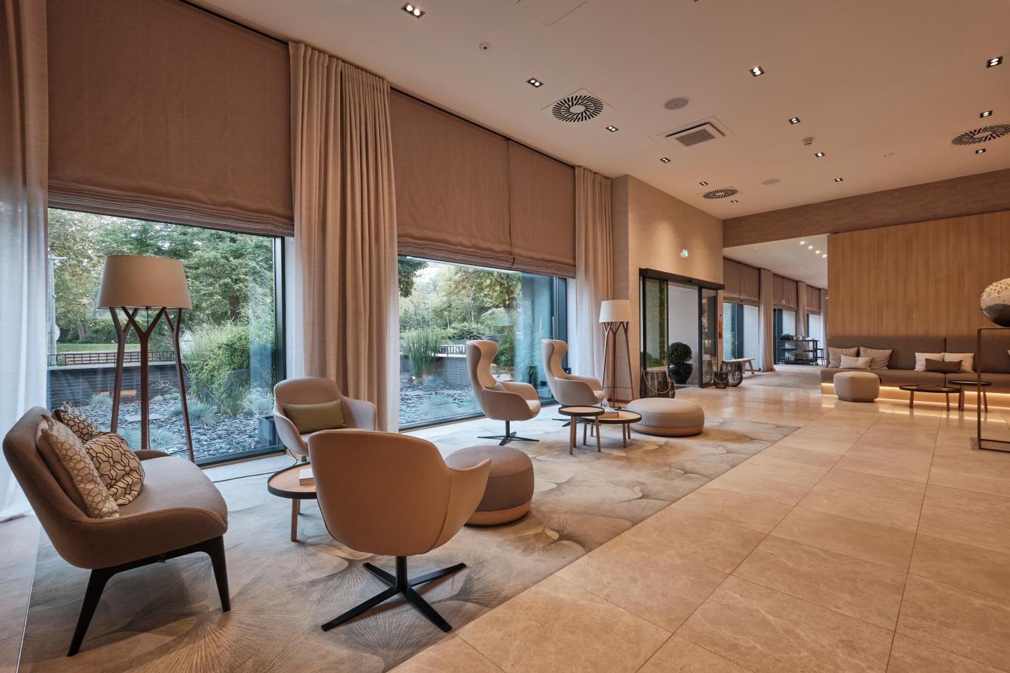 Ac Hotel By Marriott Berlin Humboldthain Park Exterior photo